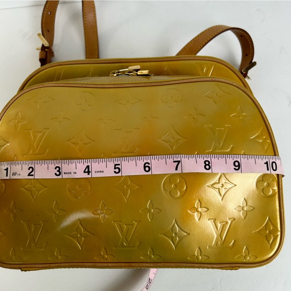 LOUIS VUITTON Monogram Vernis Murray Backpack Yellow - Picture 15 of 16